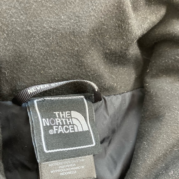 North Face Quilted Jacket - Picture 5 of 6